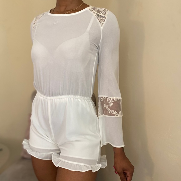 Romantic Lace White Romper - Picture 3 of 8